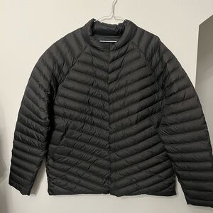 LULULEMON Men's Black Snap downfilled Puffer Jacket